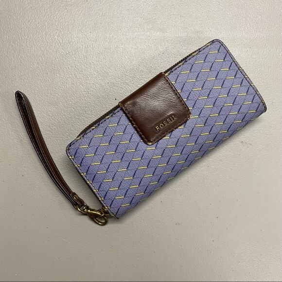 Fossil Wallet Wristlet Holds Money Credit Cards Coin Purse Blue Yellow - Picture 1 of 7